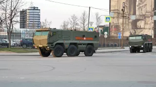 2018-04-30 - Колонна военной техники идёт в центр Санкт-Петербурга