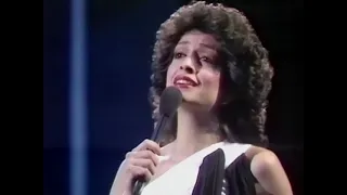 1982 Cyprus: Anna Vishy - Mono i agapi (5th place at Eurovision Song Contest in Harrogate)