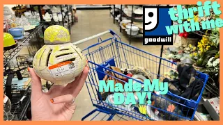 That Made My DAY! | GOODWILL Thrift With Me | Reselling