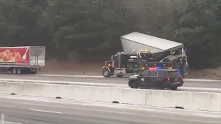 I-20 closed after multiple 18-wheeler rollovers, vehicles stranded blocking lanes in Smith County