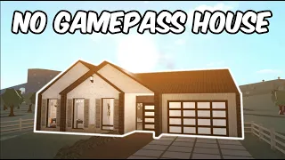 BUILDING A NO GAMEPASS HOUSE IN BLOXBURG