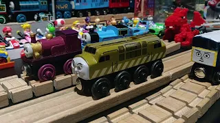 Thomas Wooden Railway Diesel 10 with Custom Pinchy Claw - Gabe's Custom Railway Workshop