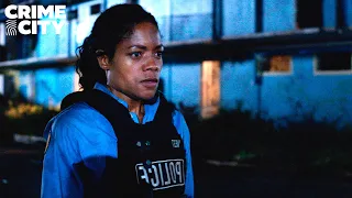 Black and Blue | Alicia Walks into Kingston Manner (Naomie Harris)