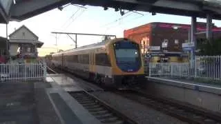 cityrails hunter train at hamilton level crossing