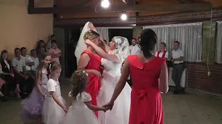 обряд весільної фати зняття вельона  Українське весілля у Львові 10 08 2019 р