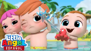 ¡La Piscina Es Genial! 🏊 | Canciones Infantiles | Little Angel en Español