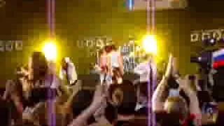 t.A.T.u. - Nas Ne Dogonyat Live In Bonn, Germany 13.06.2003 part 1