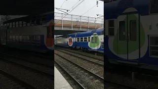 RER-C Line train passing Ivry-Sur-Seine at speed!