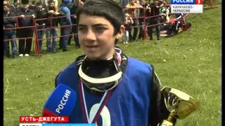 В Усть-Джегуте прошли конно-спортивные соревнования