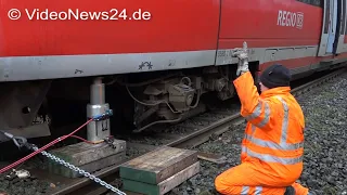 03.01.2018 - VN24 - Rerailing Of Derailed Train After Tree Falls On Tracks