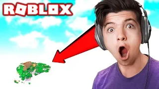 I GLITCHED OUT OF THIS ROBLOX WORLD with MY LITTLE BROTHER!