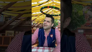 Antonio beim Oktoberfest😂 mit ​⁠dem wundervollen@hansthalhammer  als Sprechstimme