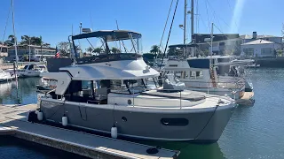 Beneteau Swift Trawler 35 - Walk Through Tour