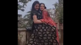 Gulki Joshi hugs Bhavika Sharma... 🙈💝🤗
