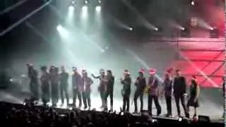 Johnny Hallyday joyeux noel Marseille 2012.MP4