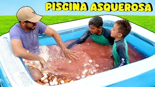 EL ULTIMO EN SALIR DE LA PISCINA ASQUEROSA GANA | Family Juega