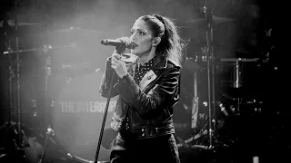 The Interrupters - "Alien" (Live in Los Angeles)