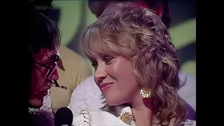 (ABBA) Agnetha with Tommy Vance and Mike Read on TOTP 1983 (Enhanced version )