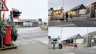 *Misuse* Barmouth South Level Crossing