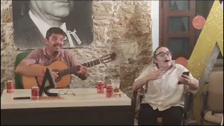 Francis Sevilla y El Noly, presentando el pasodoble de "Los Gritos de Cádiz", agosto 2023.