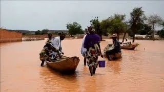 Flooding in Niger continues to displace tens of thousands