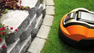 How the Flymo Robotic Lawnmower 1200R works