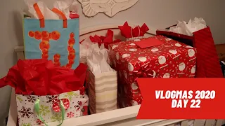 Wrapping Christmas Gifts & Last Minute Shopping | Vlogmas 2020 Day 22