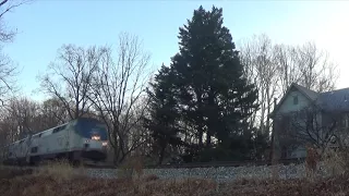 P40 leads a shorter than usual Amtrak 29 in Garrett Park