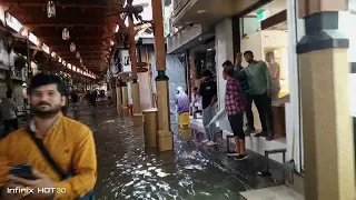 flood in Dubai Gold Souq 😳 too much Rain water