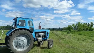 Ранний сенокос. Первые рулоны.