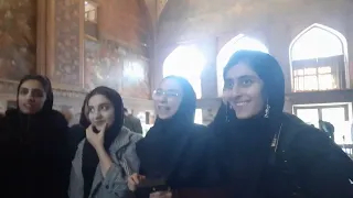 20221107 089 Иран, местные девочки, которые знаю английский и рассказывают о жизни в стране