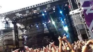 Carnage Playing "The Opposites - Licht Uit (Coone Remix)" @Spring Awakening 2013