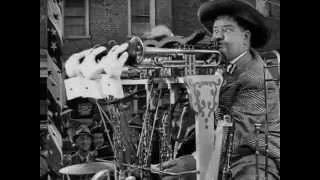 Swing dancing in Laurel and Hardy