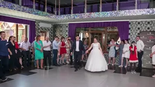 Перший весільний танець молодих Андрія і Насті)