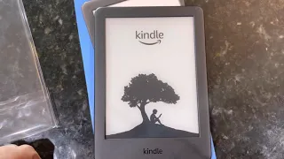 First Time Kindle User - Basic Amazon Kindle UNBOXING and SET UP - Cheapest Kindle