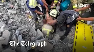 Ukraine war: Man rescued from rubble after Russian missile strikes