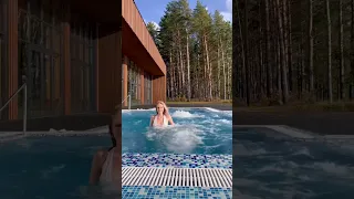 Outdoor swimming pool // Бассейн под открытым небом