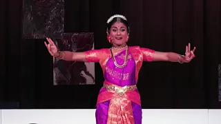 Beyond Words—Storytelling Through Indian Classical Dance | Aishwarya Ravindran | TEDxOakParkWomen