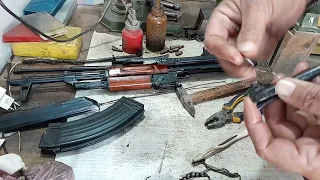 AK47 or AKstyle  Bolt Cleaning|Disassembly|Assembly  #akstyle  #video #viral #guns