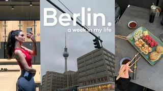 a typical week in my life in Berlin (vegan food, gallery weekend, flea market) 🖼️ ☕