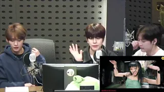 stray kids lee know and seungmin reacting to itzy - not shy