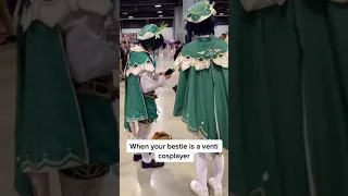 When your bestie is a venti cosplayer Video By funnycatcos #Shorts