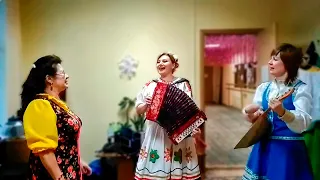 Весёлые частушки под гармошку и балалайку. Русские народные песни. Russian folk songs