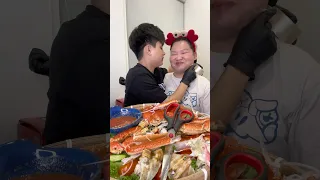 Mai Kim Liên bị Hải Vót làm khổ khi mukbang #haivot  #maikimlien #shorts