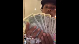 Lil Baby Flexing $1 Bills On Instagram Live #shorts