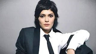 Audrey _ Tautou  --  Одри  Тоту  --  В  кадре  и  за  кадром