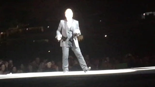 U2, Ultraviolet (Light My Way), Live @ Auckland!