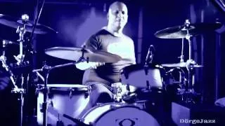 Gergo Borlai drum solo.