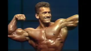 Lee Labrada Posing at the 1987 Mr. Olympia