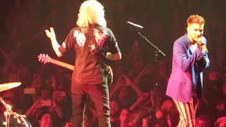 Queen & Adam Lambert perform "Somebody To Love" in Boston, 07/25/17